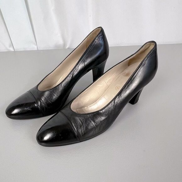 CHANEL WOMENS BLACK LEATHER HEELS SIZE 7 1/2 - Picture 4 of 16